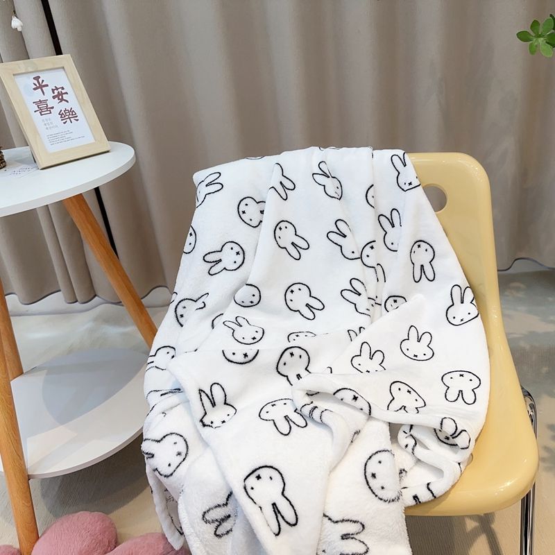 Милое фланелевое одеяло Miffy  – обзор и цена Stationery Office