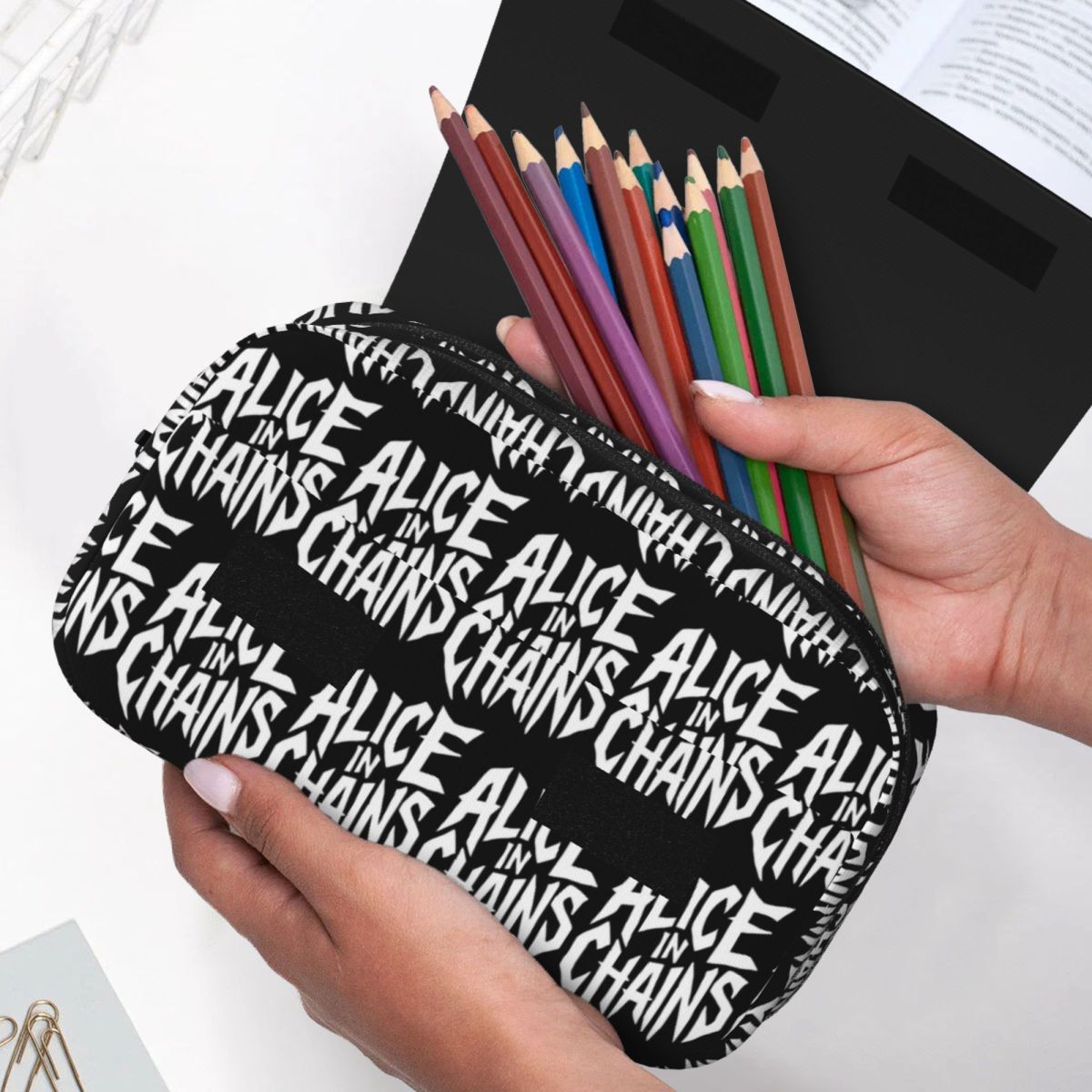 Пенал Alice In Chains Rooster  – обзор и цена Stationery And Office Supply Chain